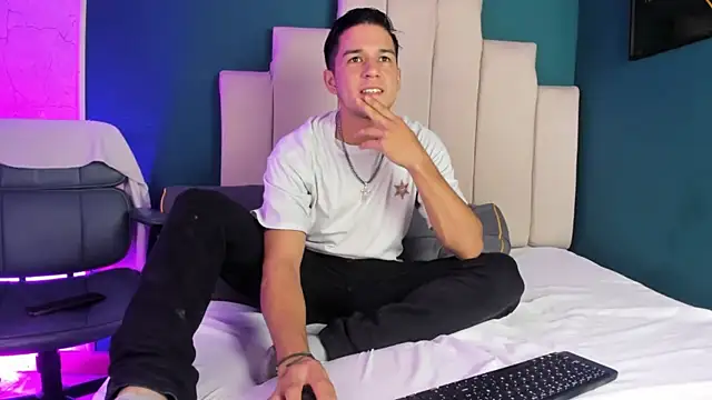 Jean Jagger online show from March 24, 2026, 11:32 am