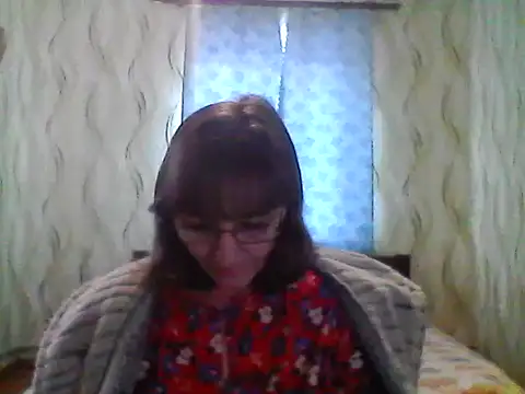 Alisaprice077 online show from March 24, 2026, 10:04 am