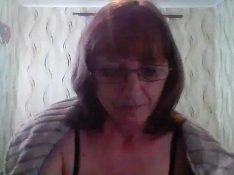 Alisaprice077 online show from March 21, 2026, 11:14 am