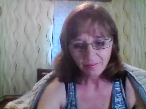 Alisaprice077 online show from March 27, 2026, 10:38 am