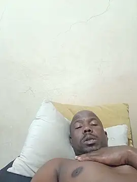 Zolani003 online show from June 18, 2026, 8:25 pm