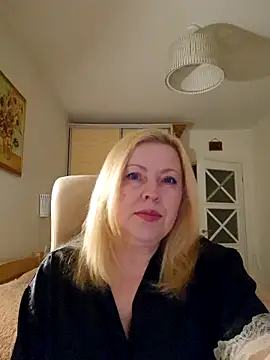 JanieLight53 online show from April 4, 2026, 8:37 pm