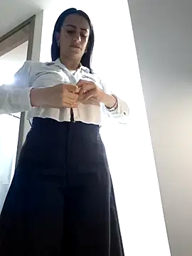 BrendaCantorel online show from April 14, 2026, 9:25 am