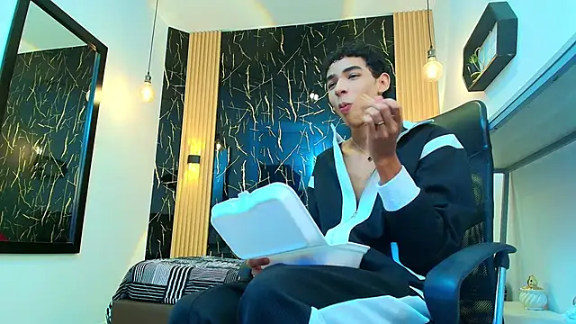 ValeriHot 1 online show from April 20, 2026, 2:58 am