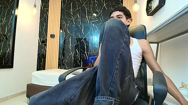 ValeriHot 1 online show from April 9, 2026, 3:08 am