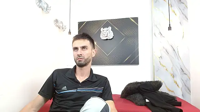 KingOfTemptation online show from March 26, 2026, 2:43 am