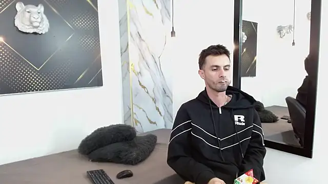 KingOfTemptation online show from April 24, 2026, 4:03 am