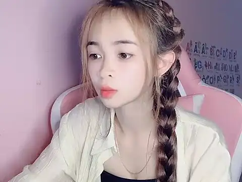 Odile068 online show from March 28, 2026, 4:19 pm