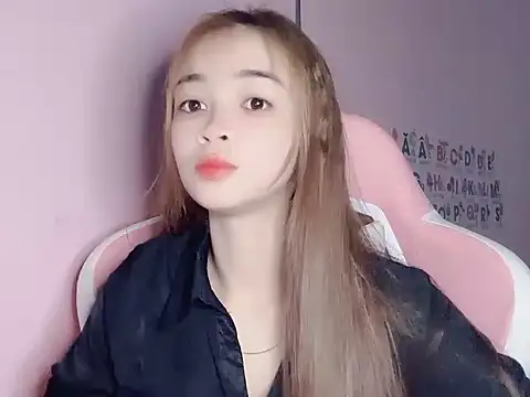 Odile068 online show from April 1, 2026, 4:15 pm