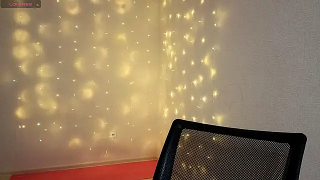 Sweet Pussy Girl online show from April 17, 2026, 11:35 am