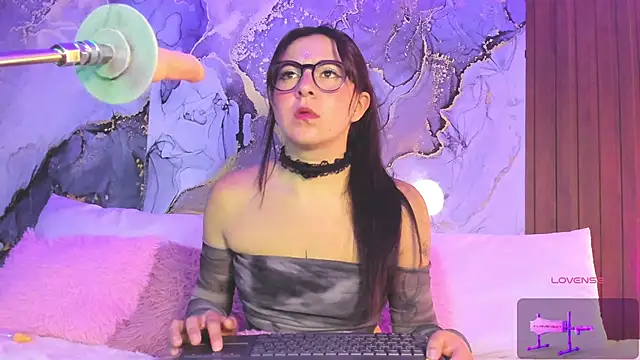 abbycandhy online show from April 10, 2026, 8:27 pm