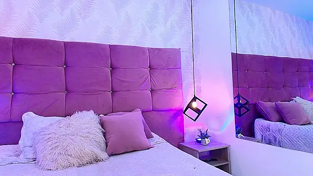 Emmacollinsf online show from March 27, 2026, 7:59 pm