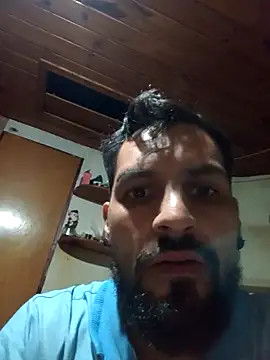 tudeseo01 online show from March 16, 2026, 11:18 pm