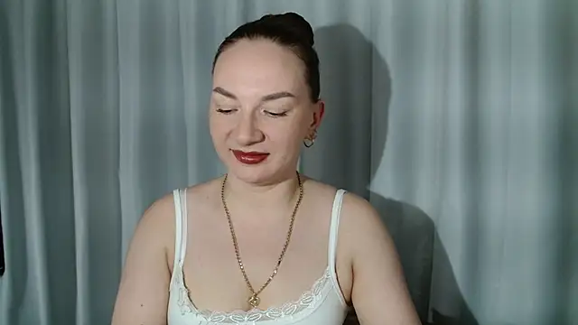 Belle Fiesta online show from April 10, 2026, 10:39 pm