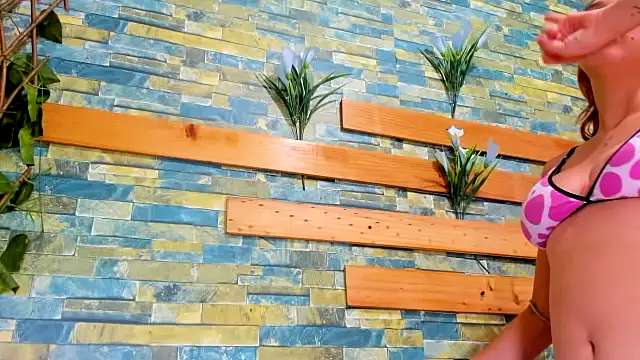 Hot blowjobs  online show from April 13, 2026, 8:46 pm