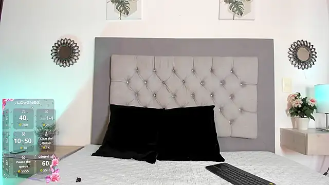 Arya Grey online show from April 13, 2026, 11:36 am