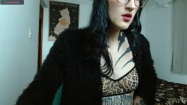 VelvetVal  online show from April 20, 2026, 5:14 pm