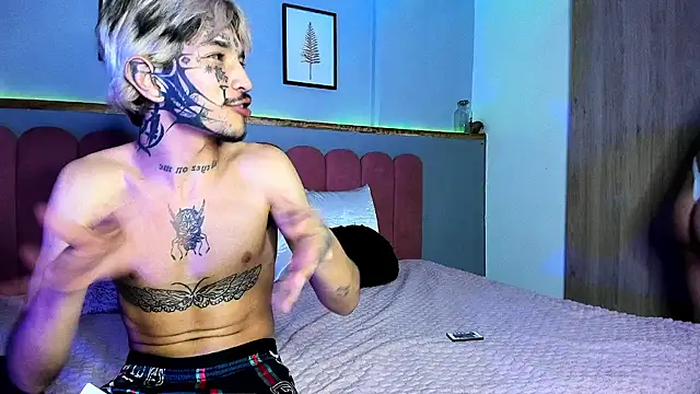 MidnightSinners online show from April 2, 2026, 12:40 am