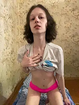 AmanitaXXX69 online show from March 27, 2026, 8:37 am