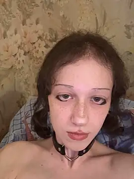 AmanitaXXX69 online show from April 16, 2026, 7:42 am