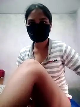 Divya3107 online show from April 10, 2026, 3:24 am