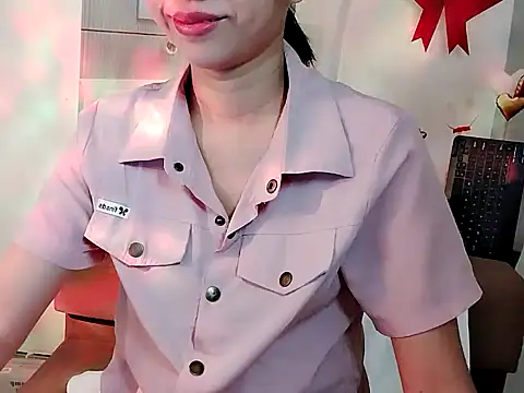 -Tammo- online show from April 17, 2026, 8:11 pm