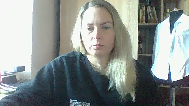 Mollie365 online show from April 7, 2026, 5:31 am