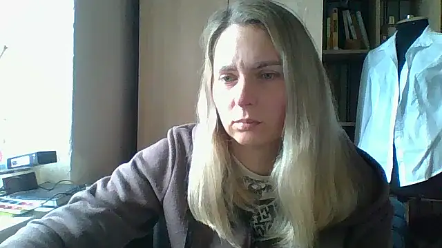 Mollie365 online show from April 10, 2026, 8:43 am