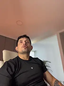 TroyeSavage online show from April 25, 2026, 1:41 pm