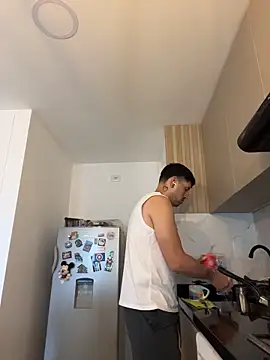 TroyeSavage online show from April 3, 2026, 11:38 am