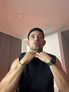 TroyeSavage online show from April 10, 2026, 7:54 pm