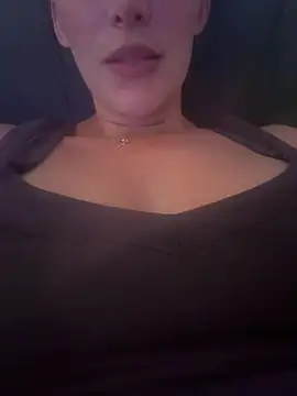Annielovie online show from August 2, 2026, 6:27 pm