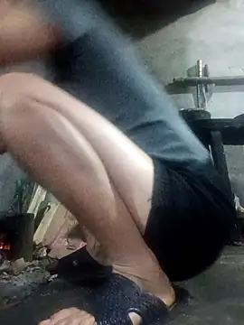 Rosie-LoveU online show from April 4, 2026, 11:00 pm