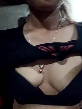 Rosie-LoveU online show from March 28, 2026, 10:11 pm