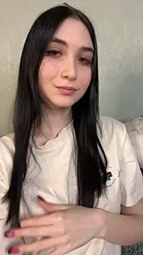 HolyRayLove online show from April 2, 2026, 6:14 pm