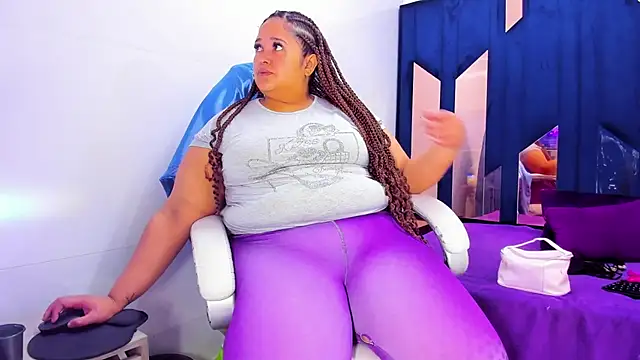 Snapshot of BustyyJuicy_Rs chatting on June 4, 2026, 12:43 pm BustyyJuicy Rs online show from June 4, 2026, 12:43 pm
