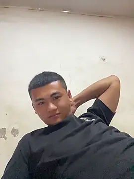 xiaocui06 online show from April 15, 2026, 11:49 am