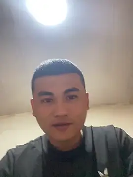 xiaocui06 online show from April 13, 2026, 11:58 am