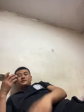 xiaocui06 online show from April 17, 2026, 12:52 pm