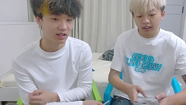 icecream-002 online show from April 3, 2026, 12:33 pm