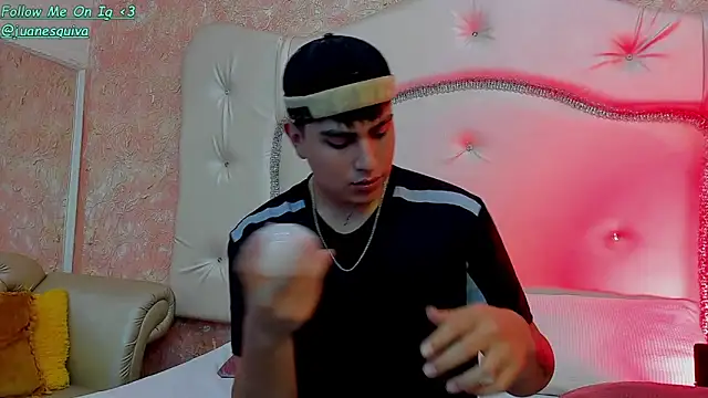 ThomasThundr online show from April 8, 2026, 4:36 am