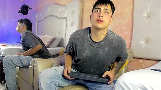 ThomasThundr online show from April 2, 2026, 4:30 am