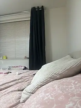 Miss juicy babes69 online show from April 15, 2026, 9:26 pm