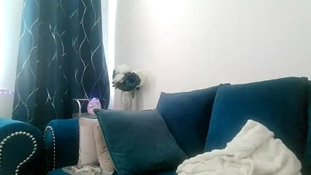 Miss juicy babes69 online show from March 25, 2026, 12:04 pm