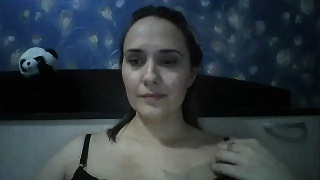 Alisa07qw online show from March 25, 2026, 6:07 pm