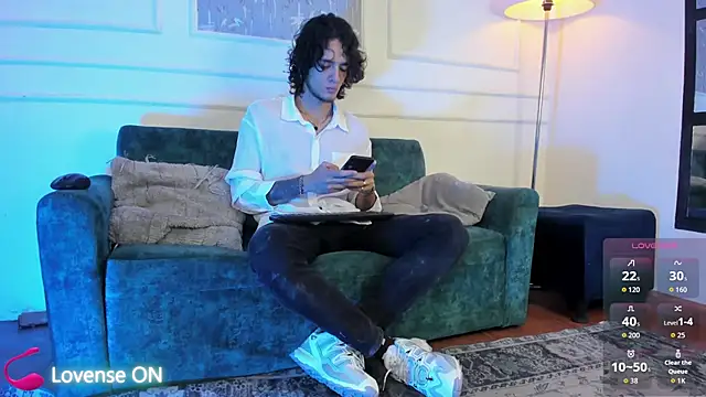 Skinny Mac online show from May 10, 2026, 12:53 pm