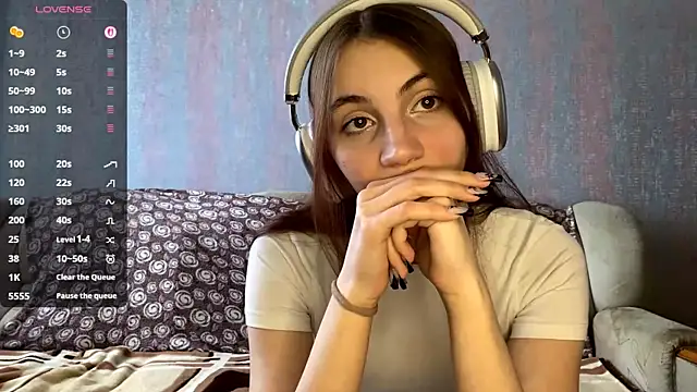 AlisaBloom online show from March 19, 2026, 9:09 am