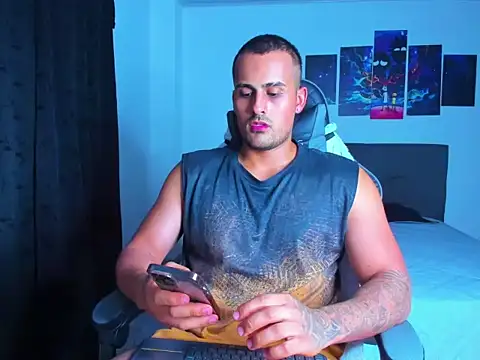 Steve Dennis online show from April 9, 2026, 2:02 am