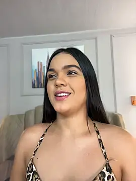 Bella-Ferrer online show from May 22, 2026, 6:17 pm