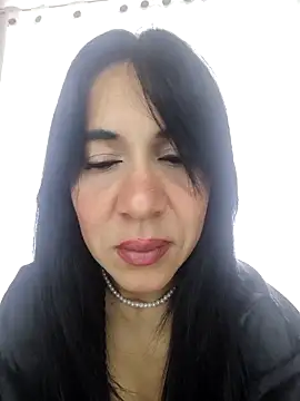 Camillemonroe  online show from May 5, 2026, 12:30 pm